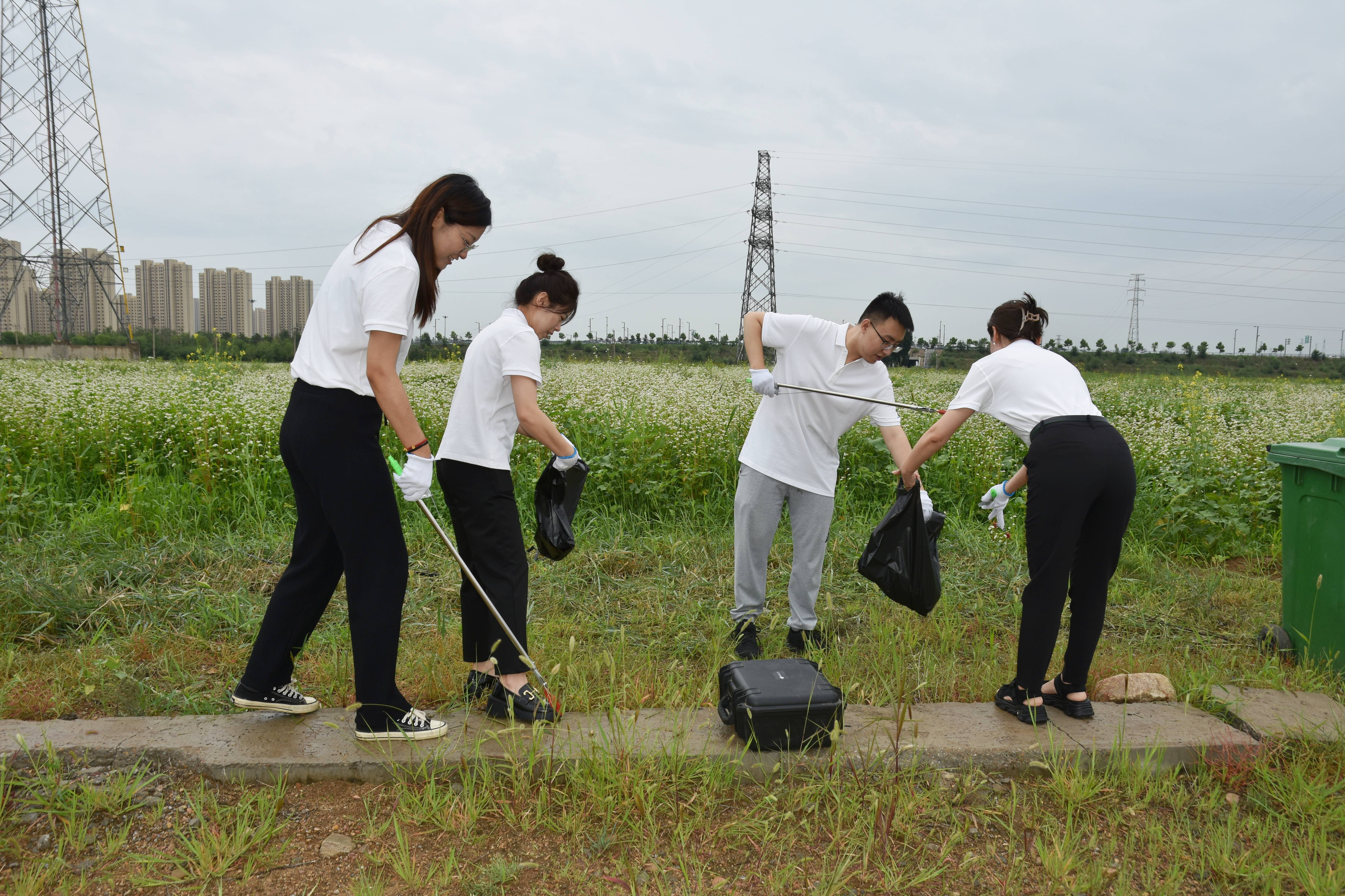 大同市第二屆“關(guān)愛河湖 保護(hù)母親河”巡河護(hù)河系列活動(dòng)啟動(dòng)