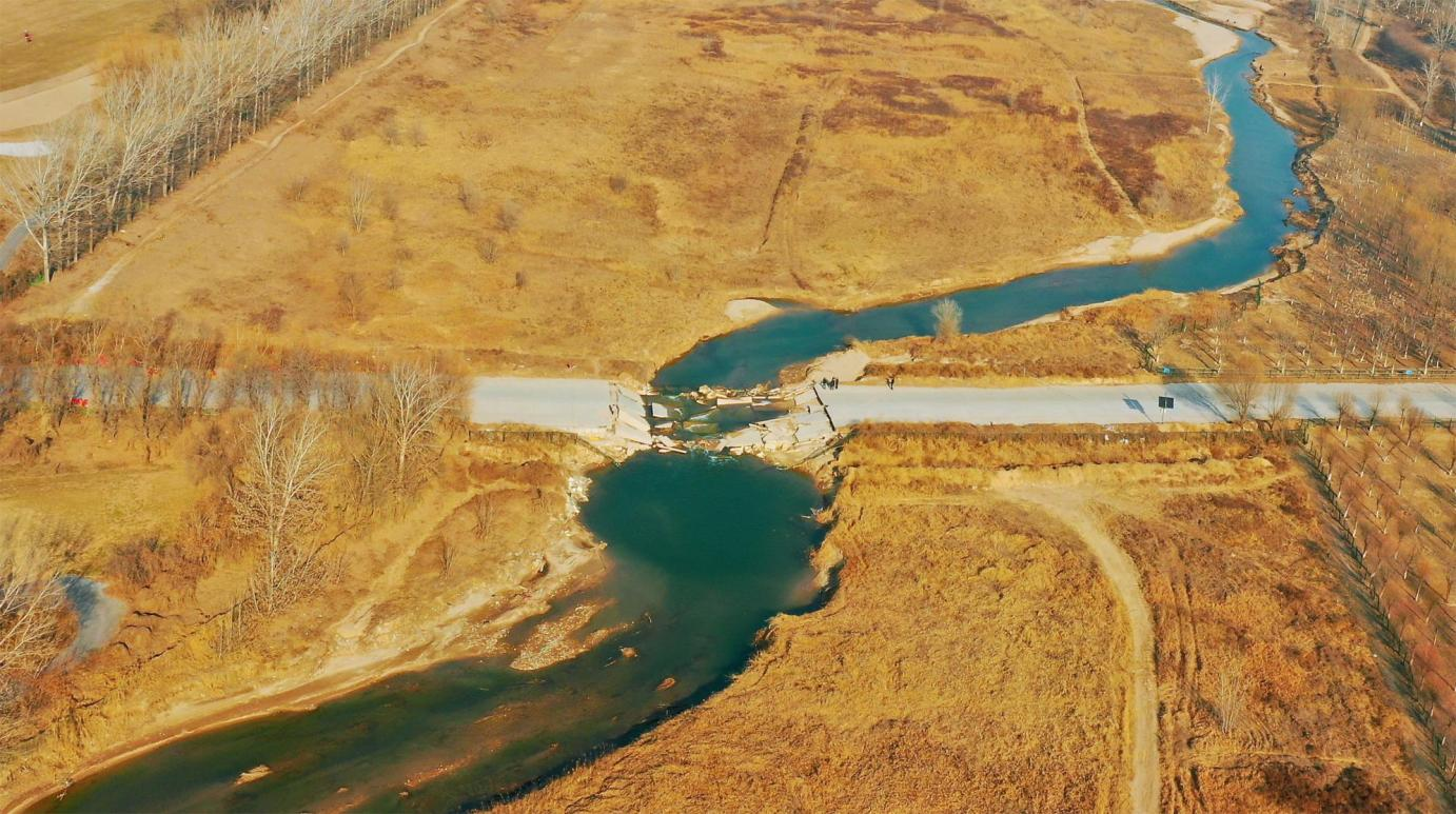 一座跨河橋 一片為民心