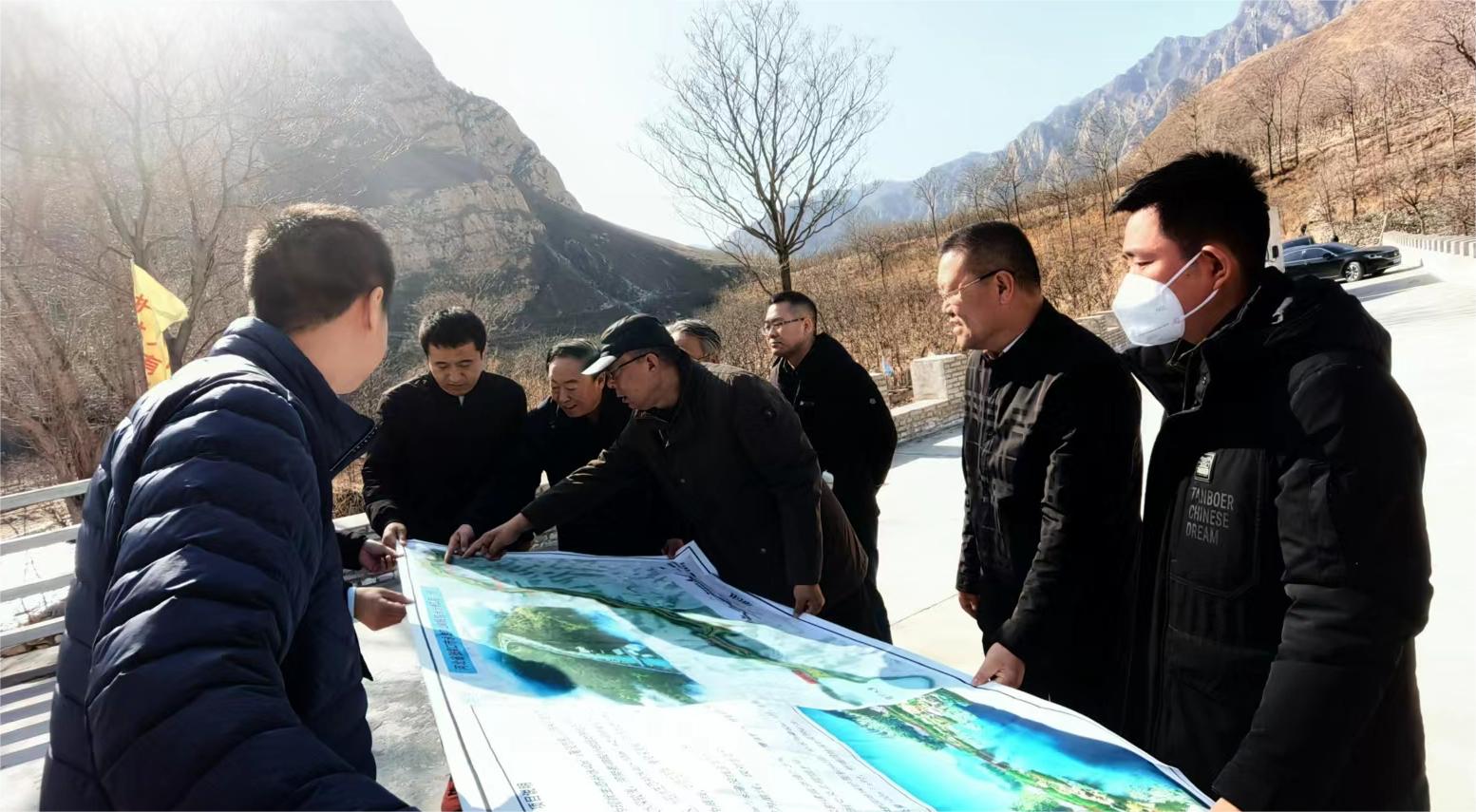 總部第七黨支部開展“丈量母親河，共繪新藍(lán)圖”主題黨日活動